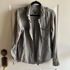 Universal Thread Button Down Shirt - Women’s Medium